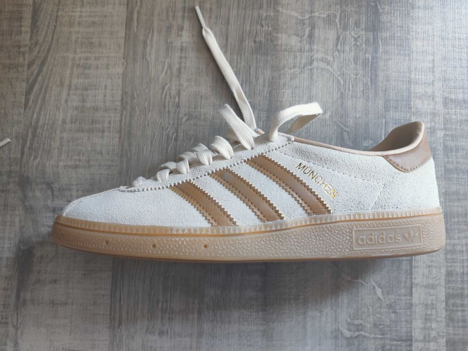 Adidas München – mărimea 39⅓, purtați o singură dată