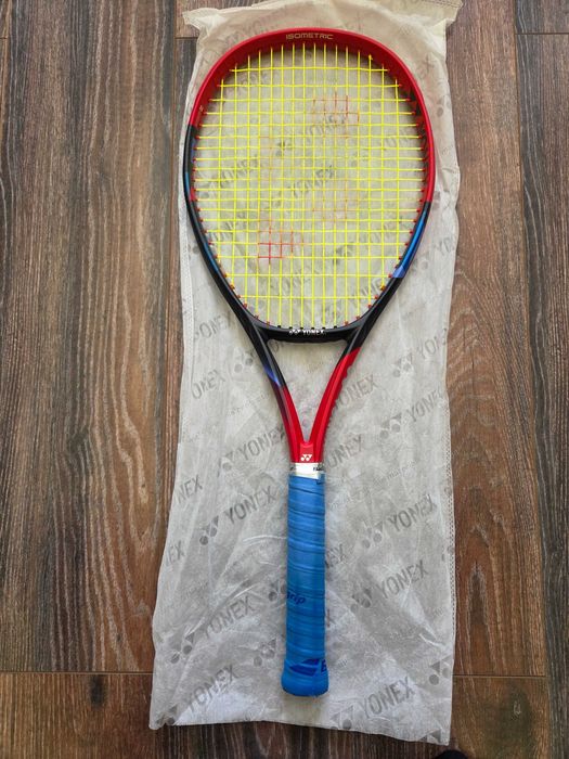 Тенис ракета Yonex Vcore 100