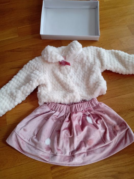 Ново комплект - палто и пола