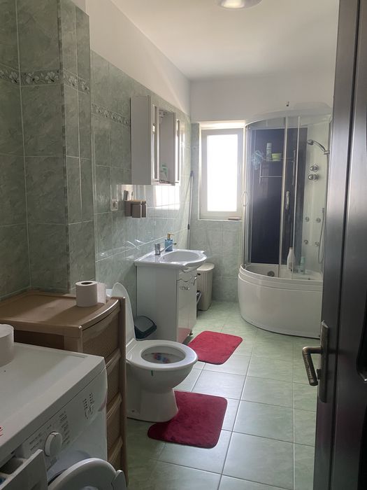 Caut colegă de apartament