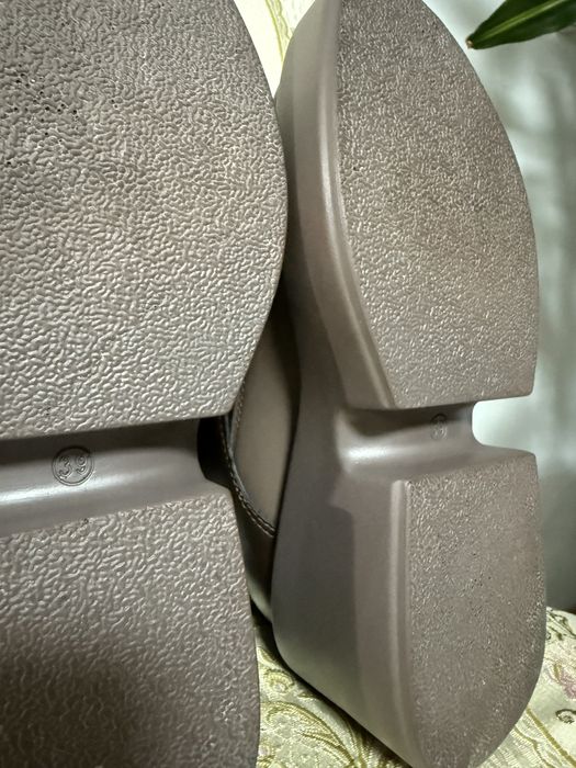 продам лоферы новые 39 размер идеальные для холодной погоды