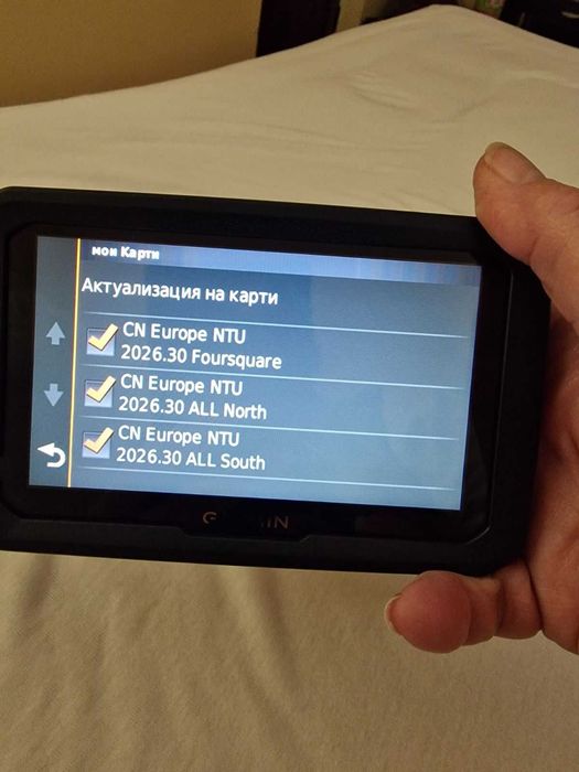 Навигация за камион Garmin Dezl 570 5 инча екран карти за цяла Европа