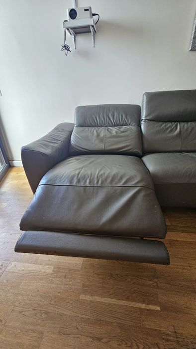 Vând canapea din piele