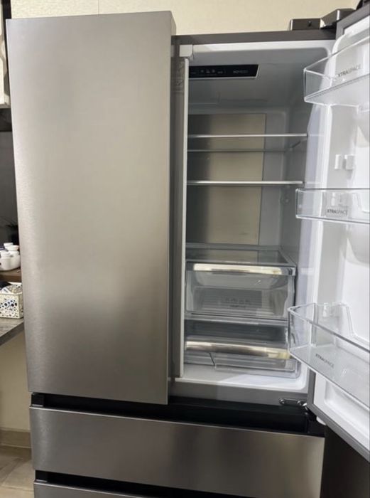 Холодильник Gorenje NRM8181UX серый
