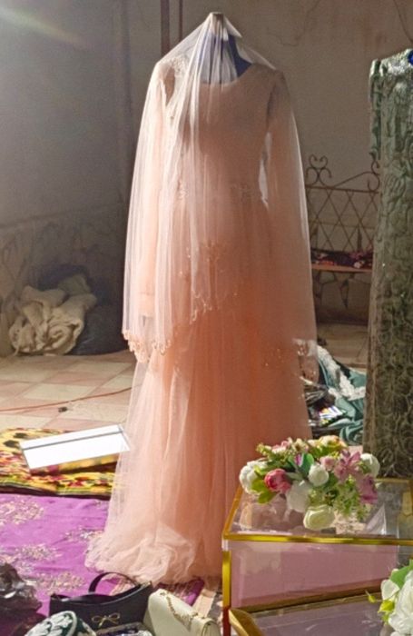 Ansambl koʻylak kelinkala uchun