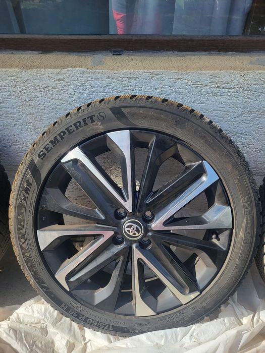 Vând jante TOYOTA AYGO X cu, cauciucuri de iarna