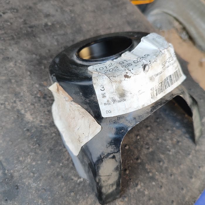 Чашка пружины Мерседес