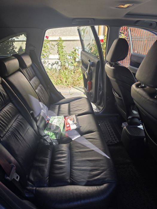 De vanzare Honda CR-V, motor 2.4L benzina, automata, model America