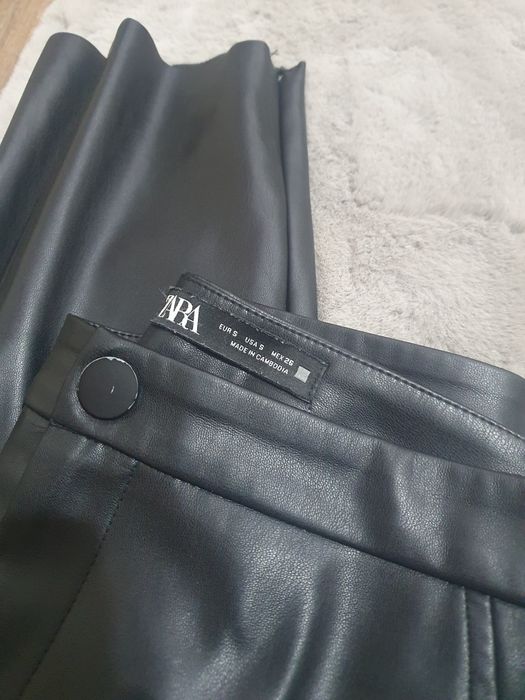 Costum de piele ecologica Zara