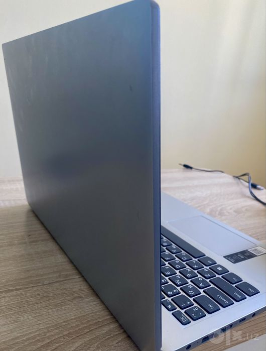 Lenovo notebook arzoni