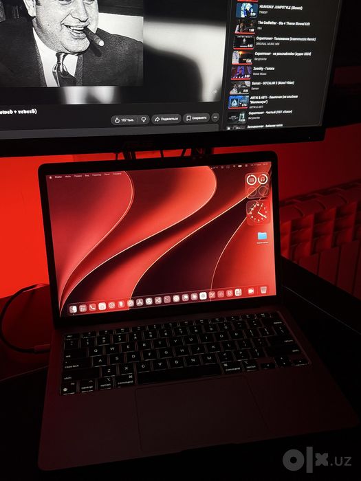 MacBook Air M1 13,3