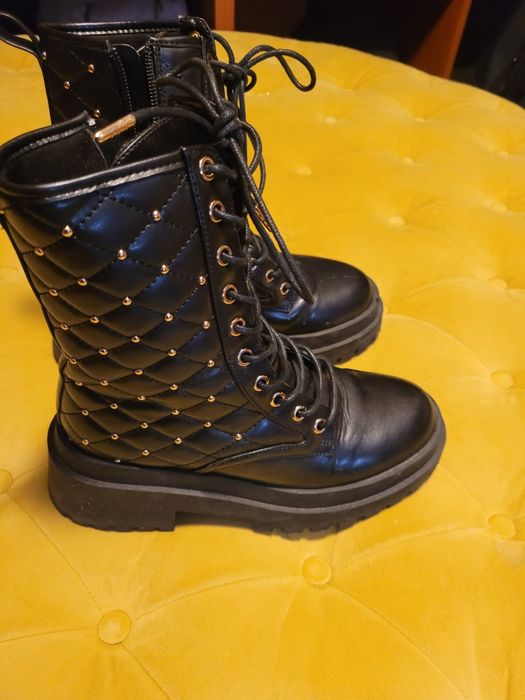 Vand bocanci/Ghete LYNNE, mărimea 37