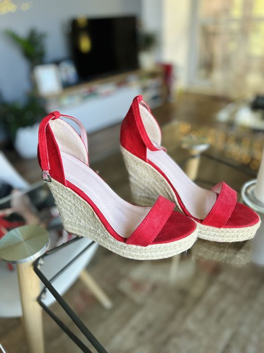 Обувки на ток