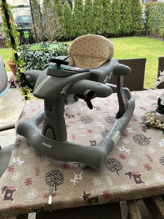 Проходилка самолет сива Chipolino