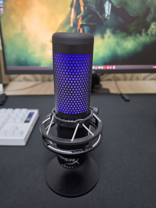 Микрофон HyperX QuadCast S