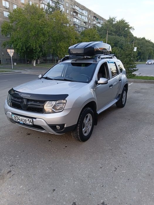 Продам рено дастер