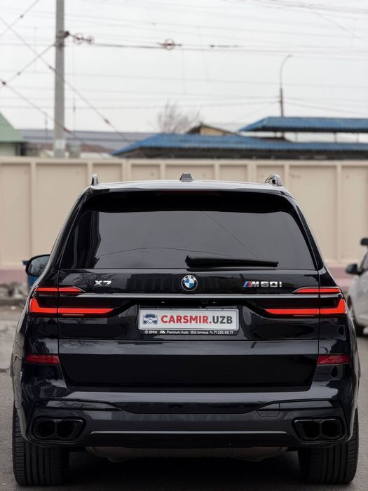 BMW X7 M60 2024