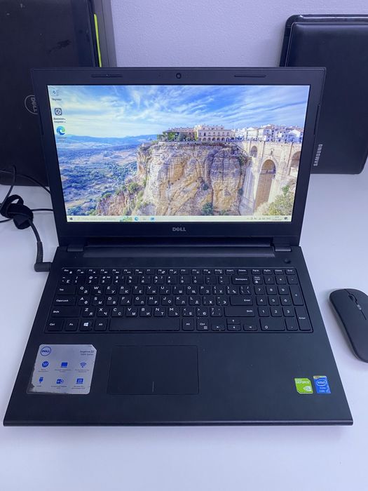 Ноутбук Dell inspiron 15 3000 series