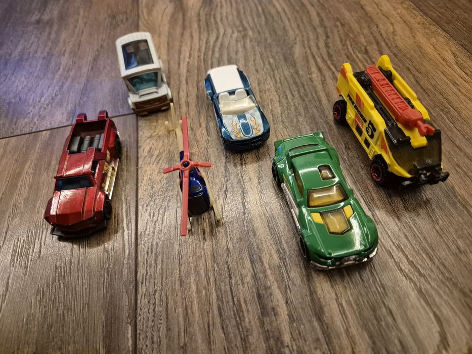 Метални колички hotwheels,matchbox
