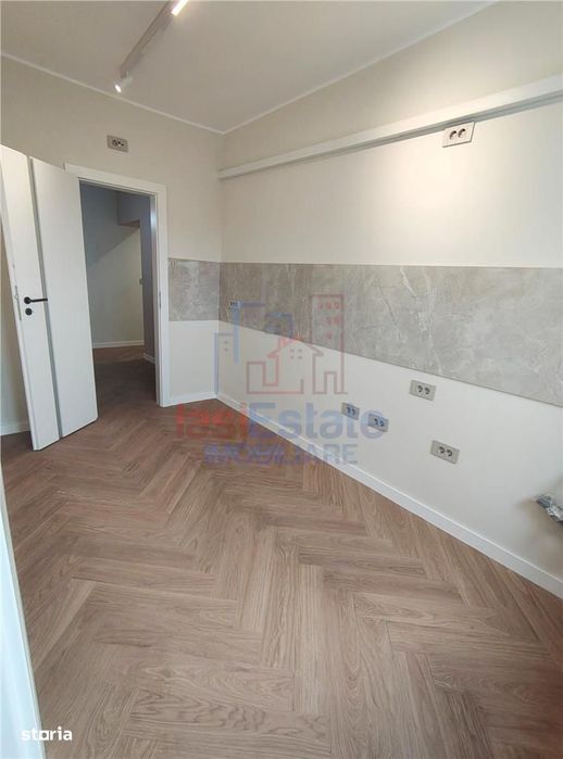 Ocazie - Copou - Parc - Apartament 4 camere cu garaj si boxa
