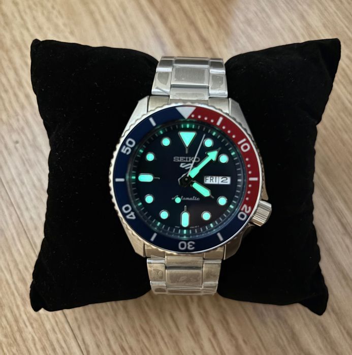 Seiko 5 Sport Pepsi Automatic