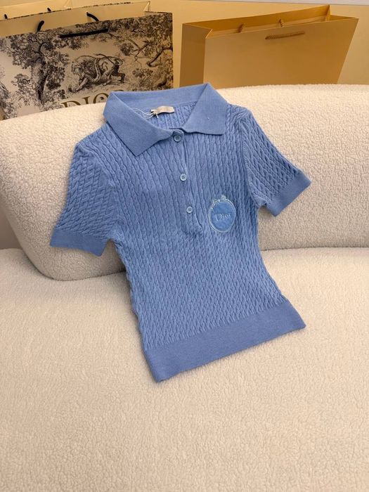 Тениски с къс ръкав