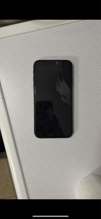 Айфон 11 128гб продаю.
