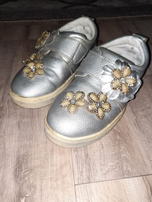 Серебряные ботиночки 30 р