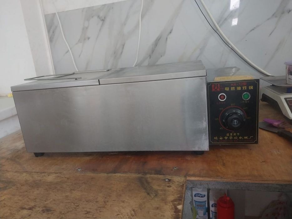 Срочно продаётся  фрютерница-чебуречница