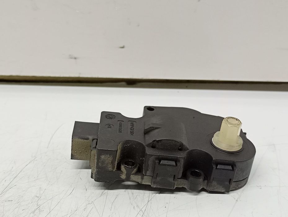 Motoras clapeta mixaj aer k9749005 Audi A4 B8/8K (2007 - 2011)