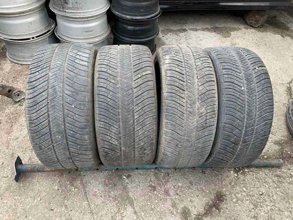 2 бр Зимни Гуми Michelin 285/40 R19 DOT 2915 грайфер 6мм ном 10