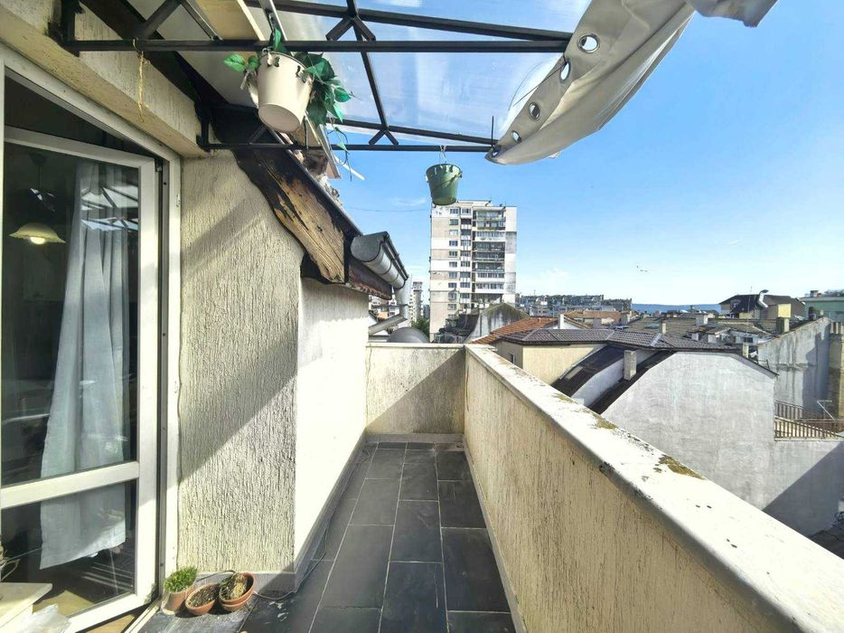 Продава се Тристаен апартамент в Варна, Бизнес хотел - 83 кв.м за 2069 €/кв.м - Снимка #10