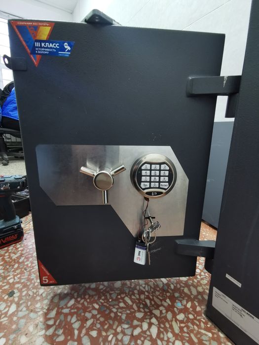 Ремонт замка, ручки дверей