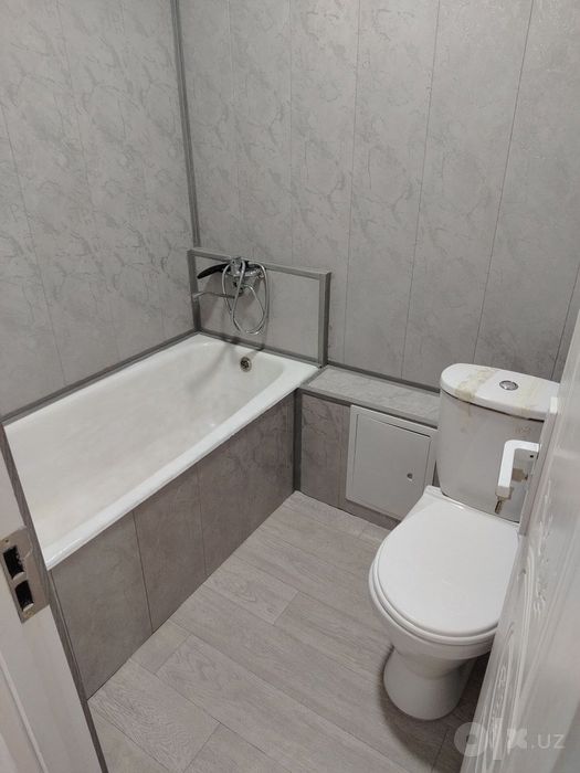 срочно продаётся квартира в Чирчике 4 микрорайоне