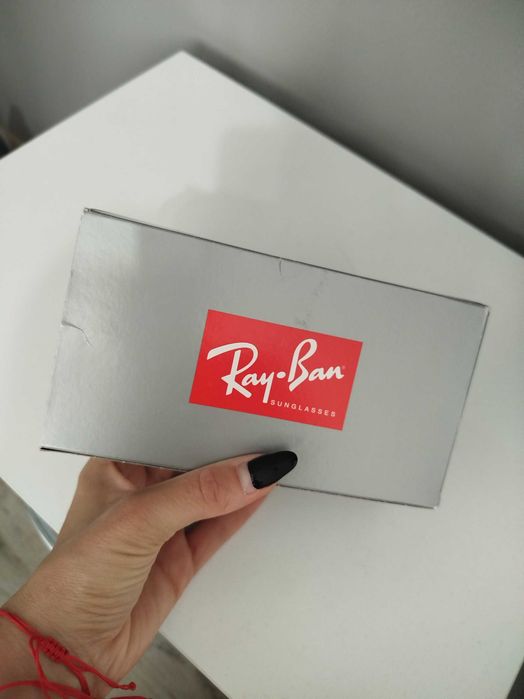 Новиотифинални дамски очила Ray Ban
