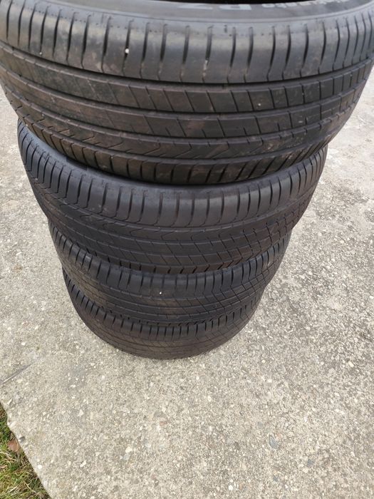 Anvelope vara Pirelli 215/50/18