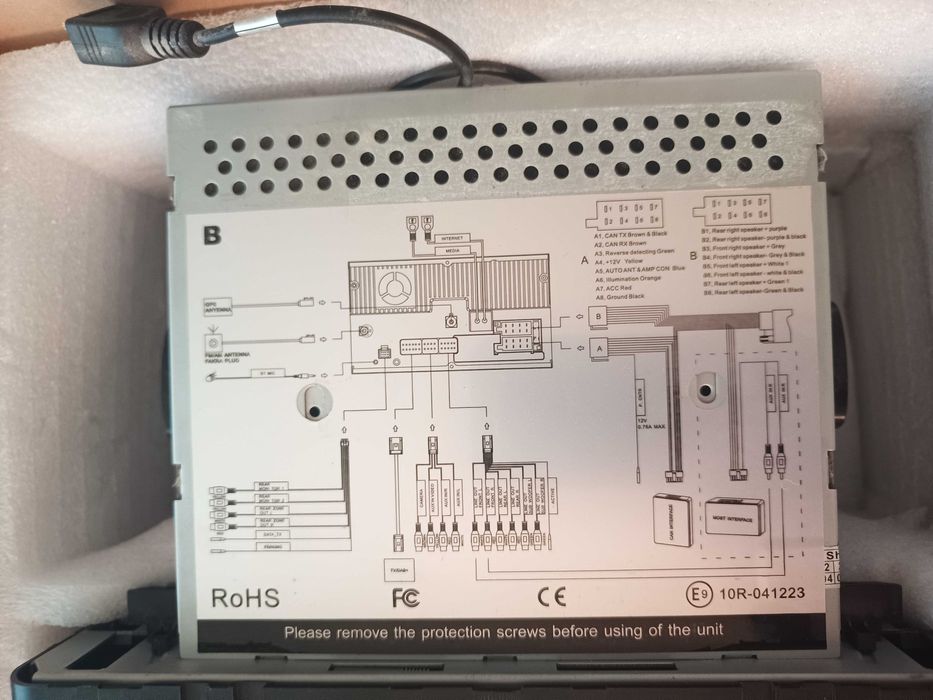 Мултимедия Dyinavin6 WinCE за Мерцедес ML164/GL164