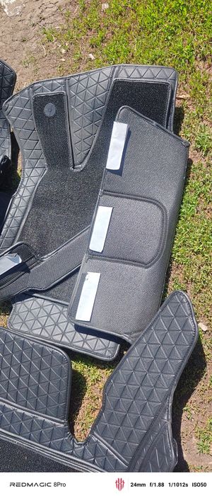 Продам 5D полики на Лексус РХ350
