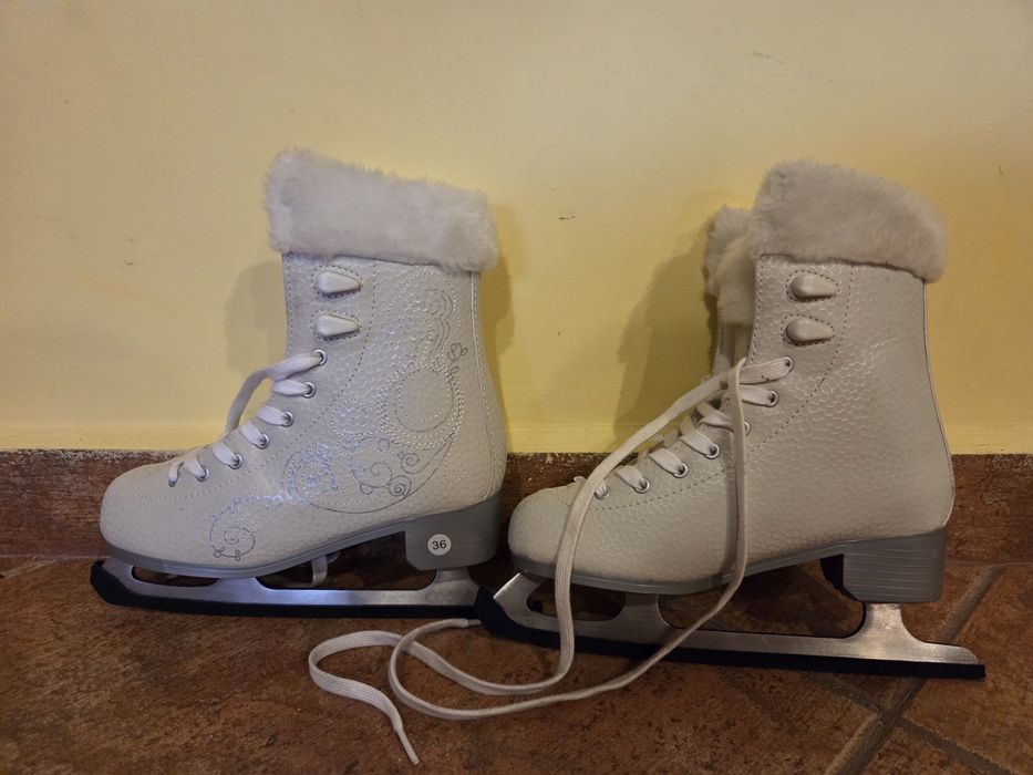 Patine gheata marimea 36