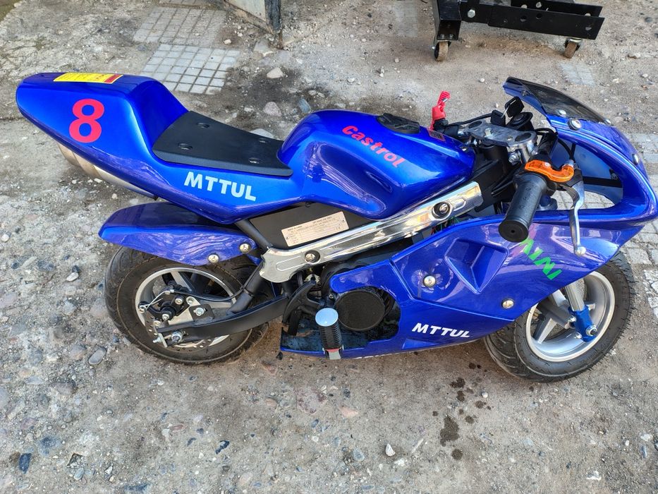 Пистово  бензиново моторче