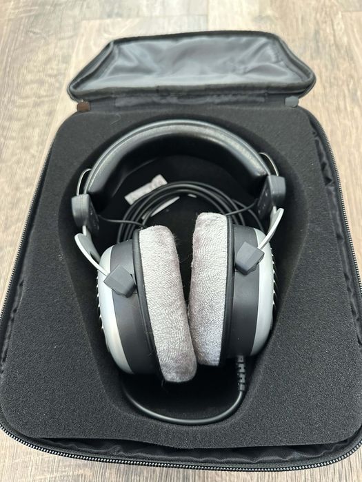Слушалки Beyerdynamic DT990 EDITION