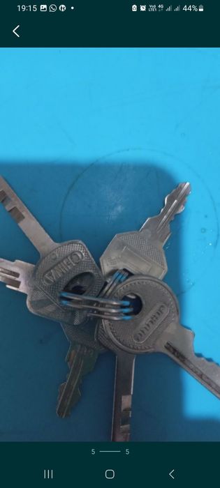 Нашла ключи. Рудный.