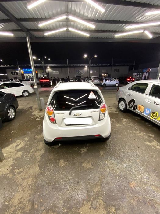 Spark 2010 yil 5200$ avtamat