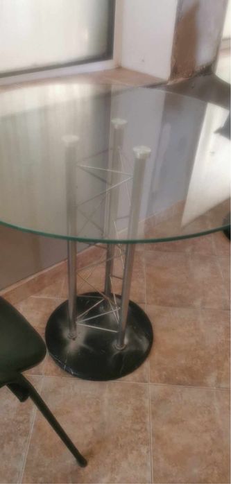 Продават се Стъклени маси