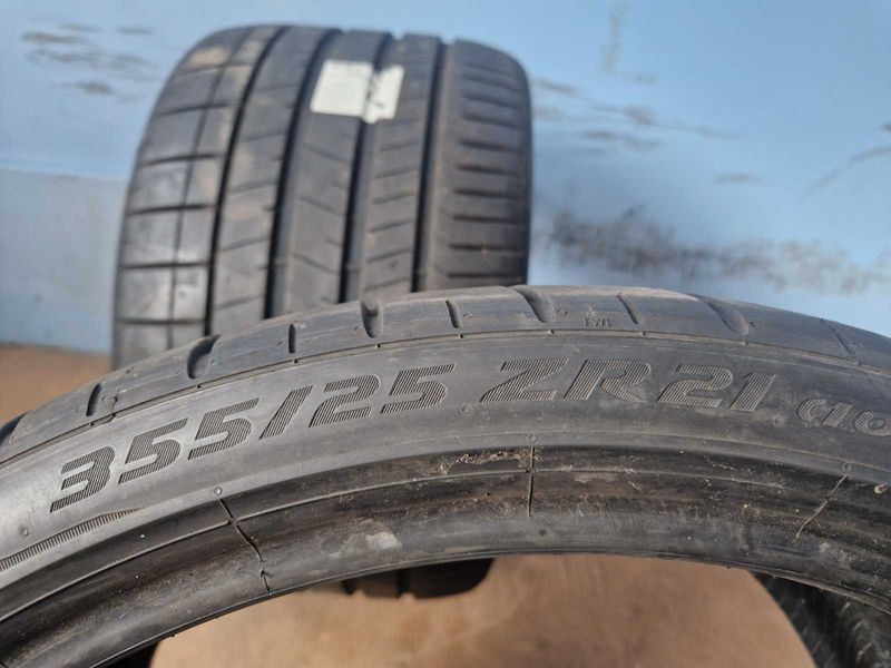 2 Pirelli R21 355/25/ 
летни гуми  DOT0220