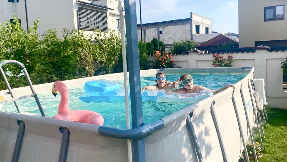 Piscina L5,5 x l2,8 x1,32 adancime