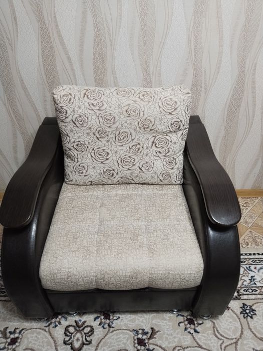 Продам мягкий уголок