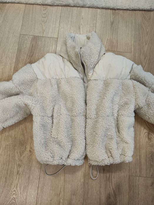 Късо зимно пухено яке