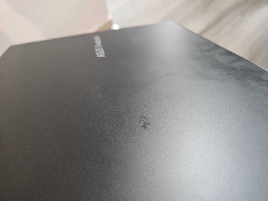 Asus VivoBook 15 i5 11K 16gb ram 256gb SSD