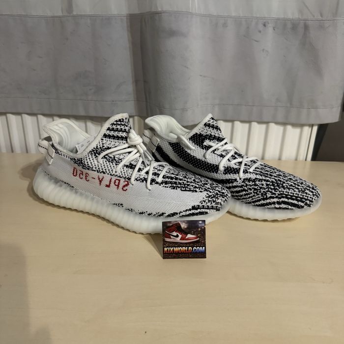 Yeezy 350 Zebra / Adidas